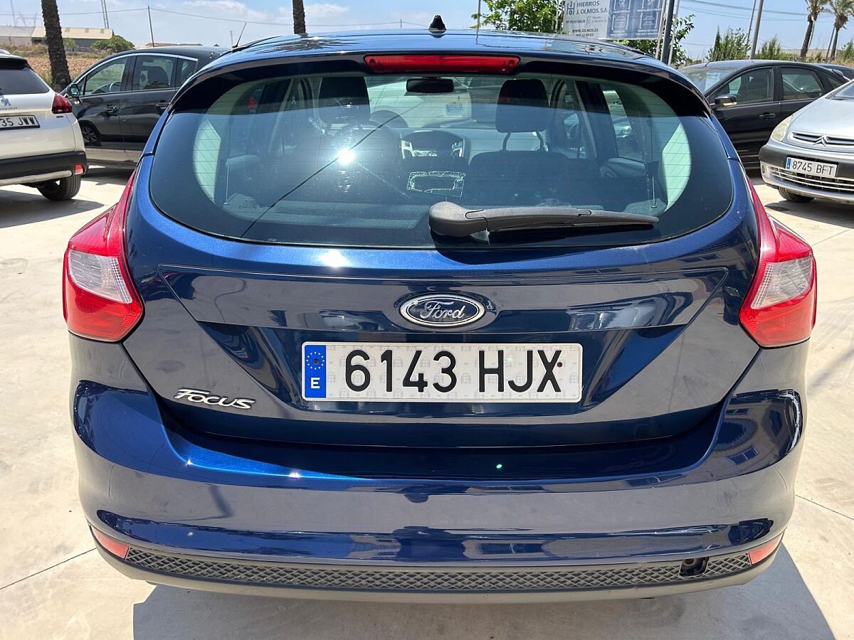 FORD FOCUS TREND 1.6 TI-VCT AUTO SPANISH LHD IN SPAIN ONLY 68000 MILES 2012
